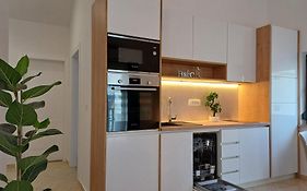 Lunaris Apartments